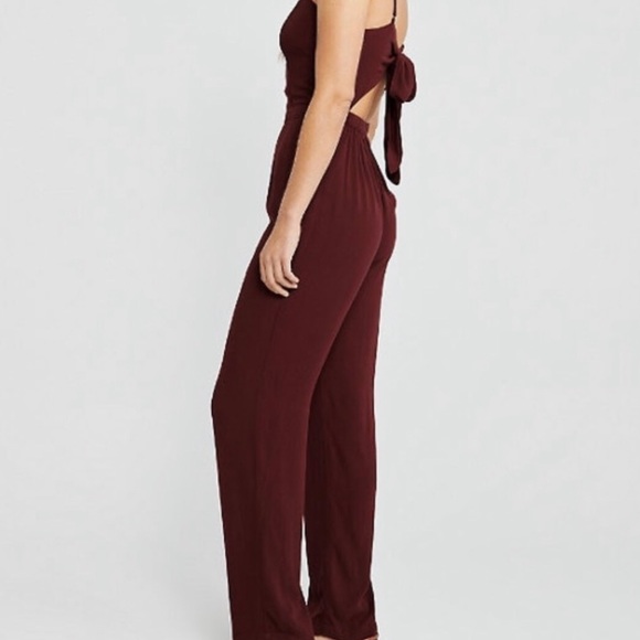 BNWT Abercrombie & Fitch Maroon Jumpsuit with bow back - Size XS - Picture 5 of 5